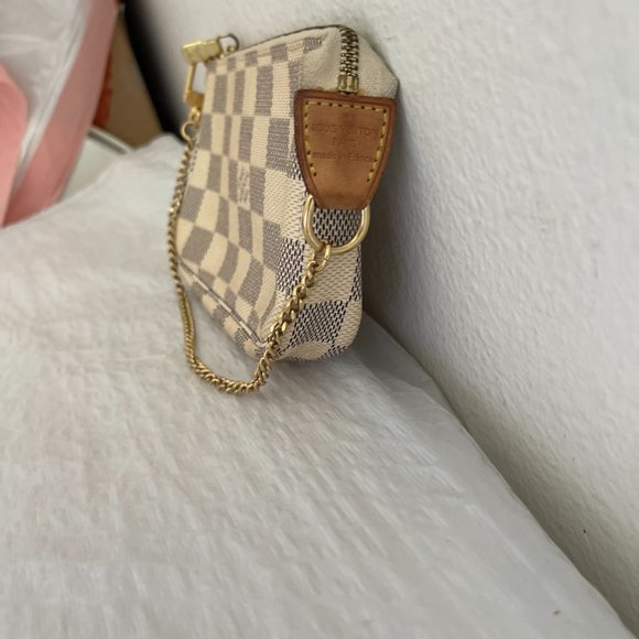 LOUIS VUITTON Damier Azur Mini Pochette Accessoires White - Picture 3 of 15